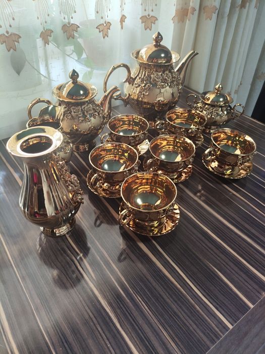 Чайный сервиз золотой