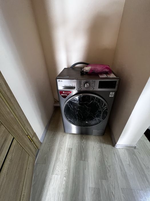 2 xonali kv ijaraga beriladi  urganch shahar 9 ni oxirida 9 etajli dom