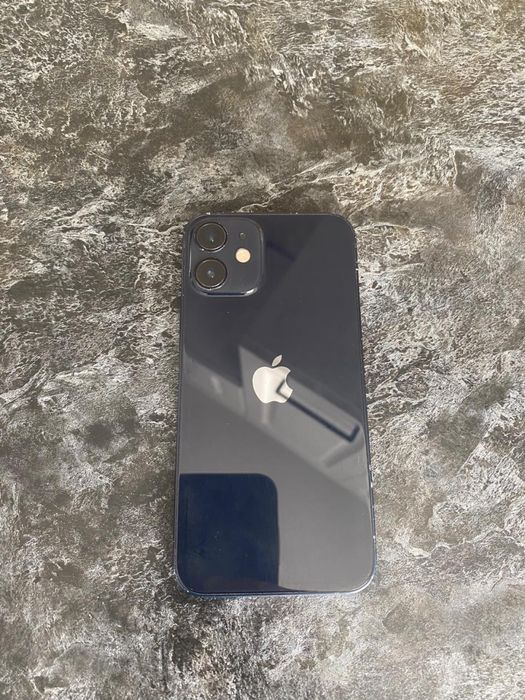 Продам Телефон Iphone 12 mini