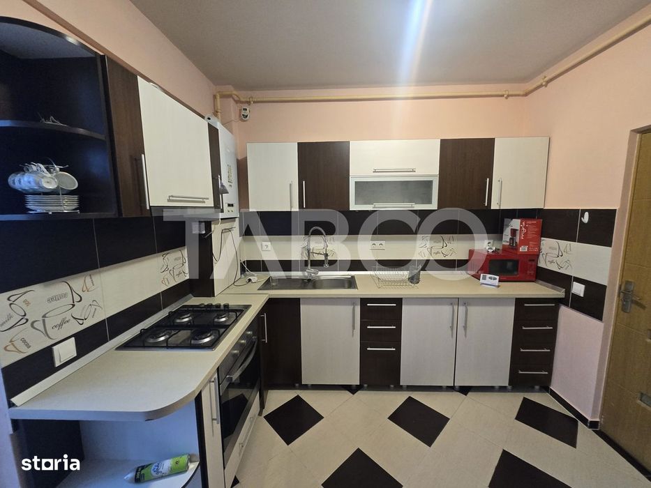 Apartament 3 camere de vanzare decomandat 71mp zona Turnisor Sibiu