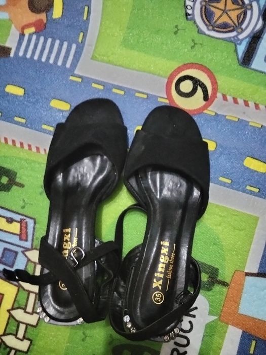 Продам женскую обувь!