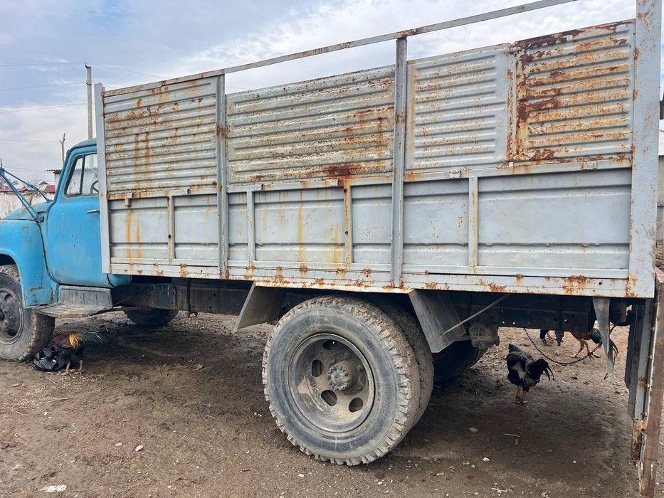 ( Zil) Gaz 53 bartavoy srochna sotiladi