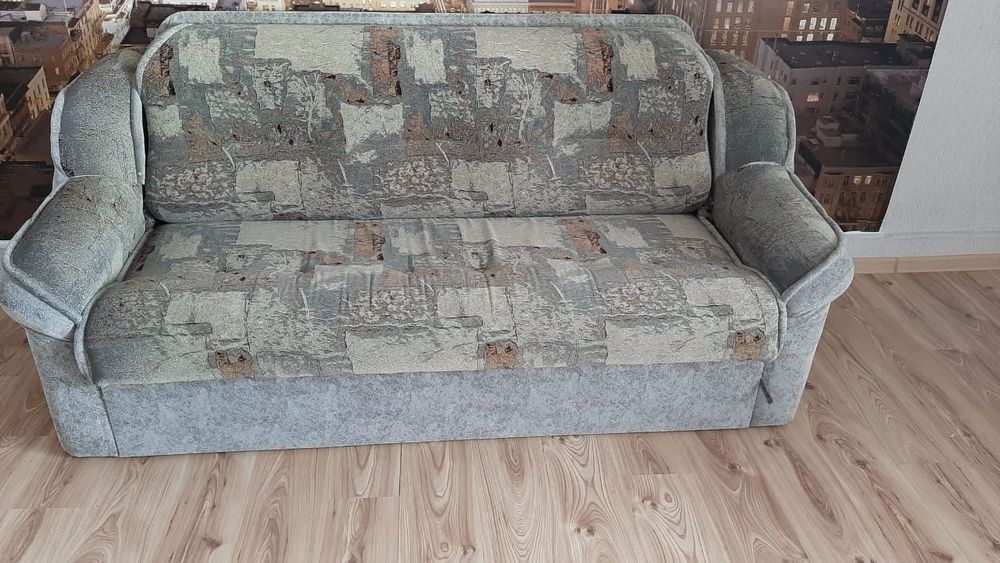 Диван и два кресла