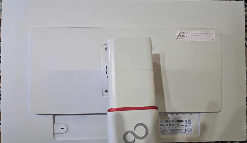 Монитор   Fujitsu 27" Pro