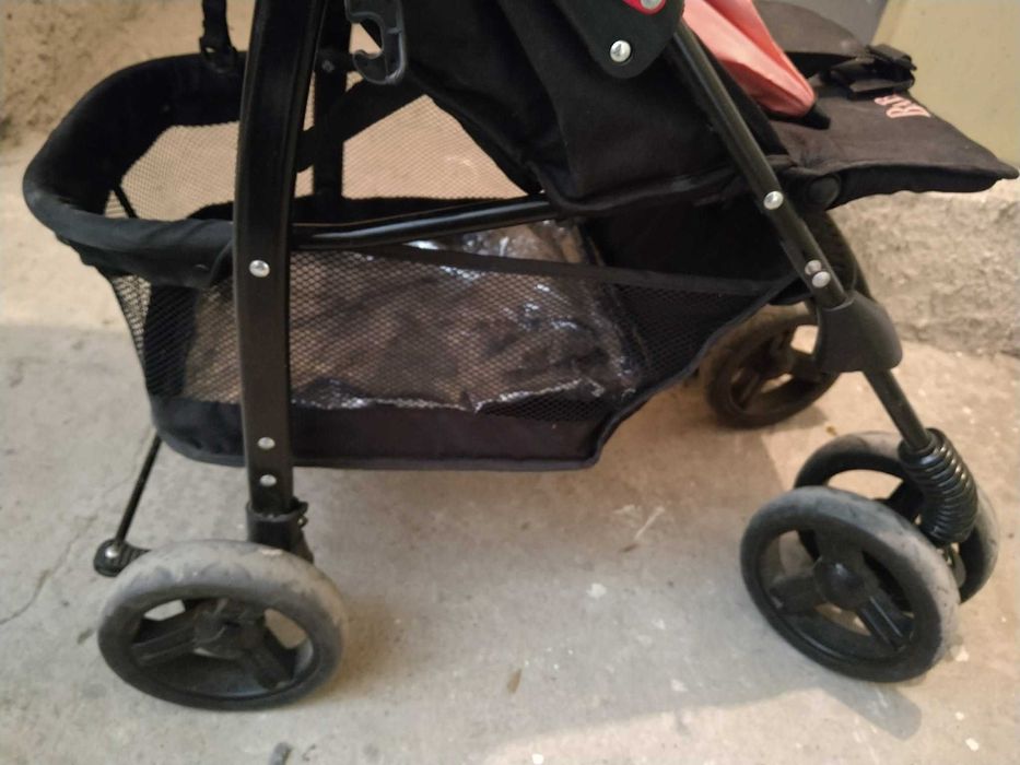 Продавам детска количка