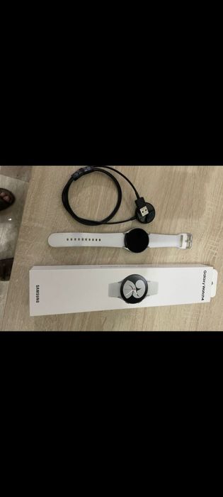 Samsung watch 4 4mm