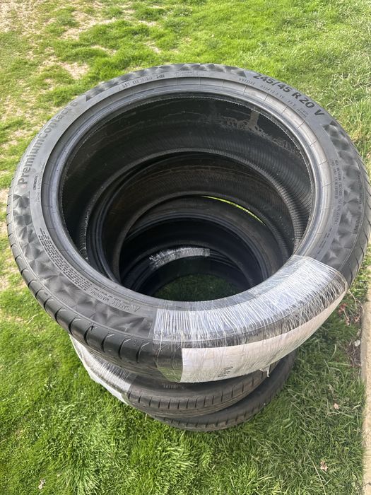Vand 2 anvelope vara 245/45 R20