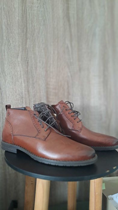 Pantofi barbati din piele noi