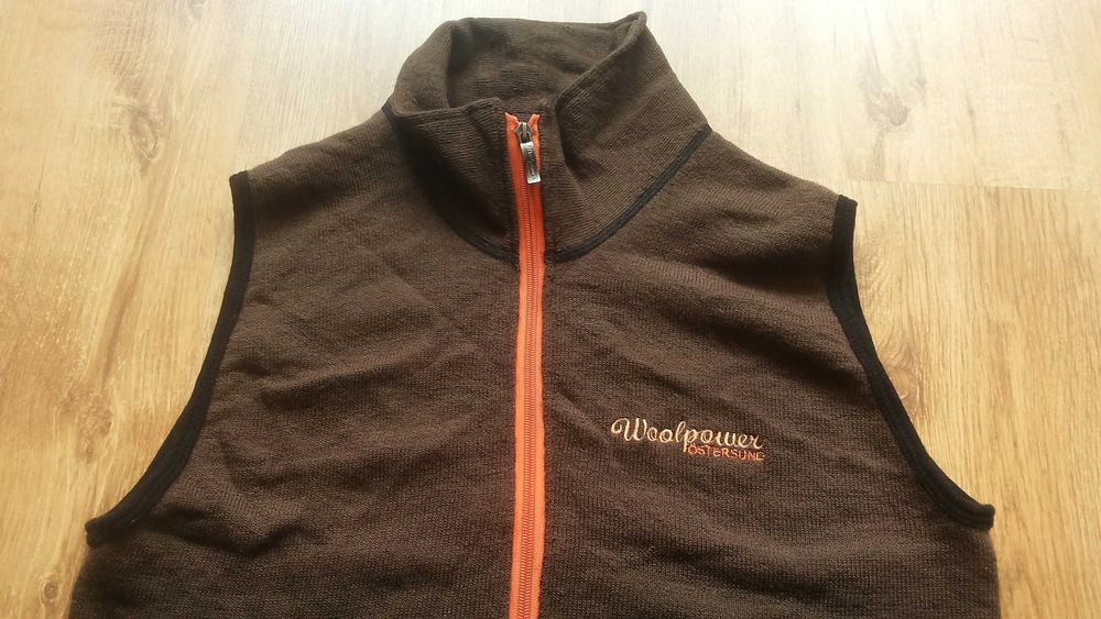 Woolpower Vest 400g 70% Merino Wool размер L за лов риболов туризъм елек 70% Мерино вълна - 2536