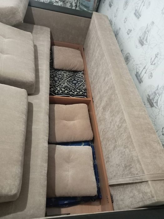 Продам хороший диван