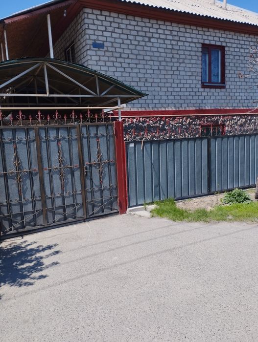 Продам 2х этажный дом