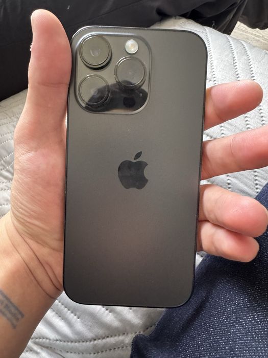 iphone 14 pro.