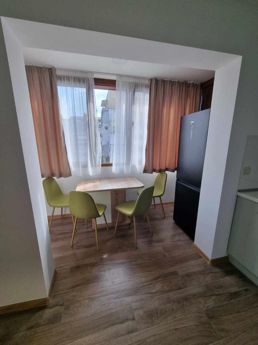 Дава се под наем Двустаен апартамент в Варна, Център - 58 кв.м за 600 € - Снимка #2