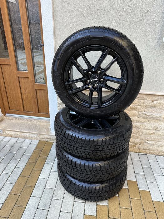 De vanzare set cauciucuri-iarnăM+S 215/65/17 utilizate 1 sezon