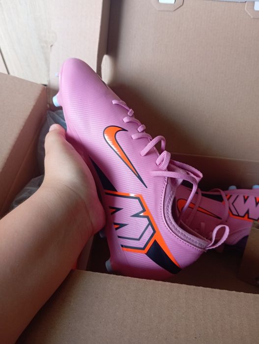 Ghete fotbal crampoaane Nike mercurial vapor 16