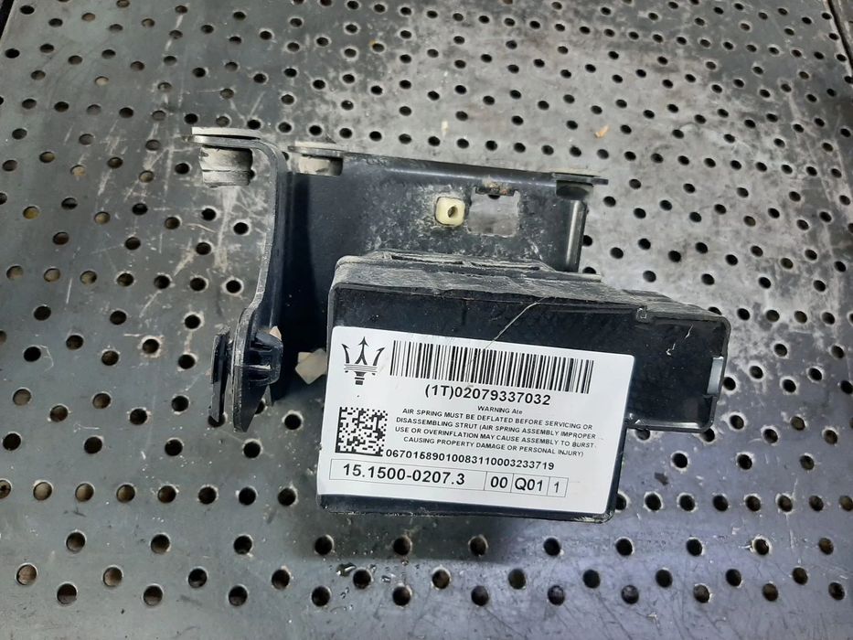 bloc valve suspensie 3.0 d maseati levante 2017  151500-02073