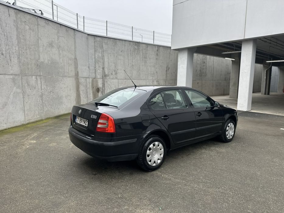 Vând skoda octavia 2
