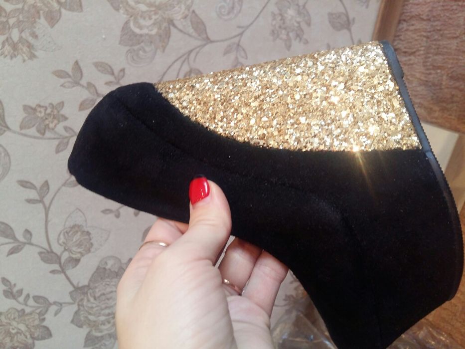 СРОЧНО! Продам туфли 36-37 размер