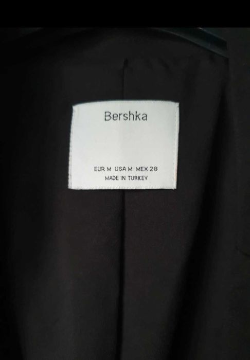 Sacou Negru Bershka