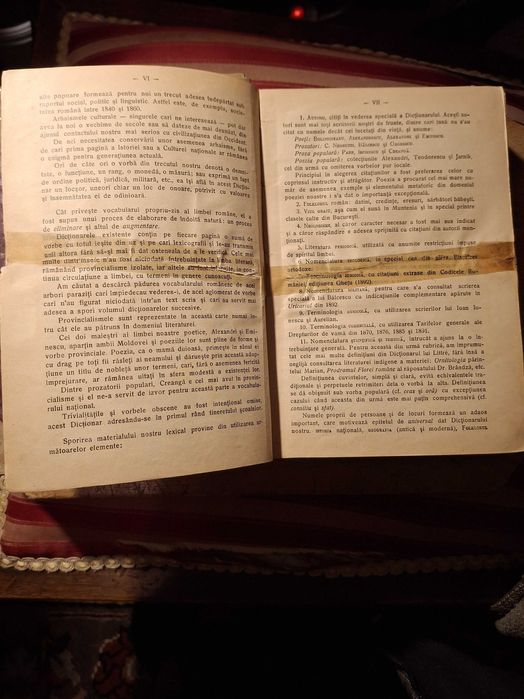 Saineanu Dictionar al limbei romane ed. 1925
Editura: Scrisul Romanesc