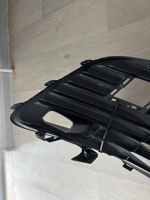 Решетка бампера Camry 70 б/у