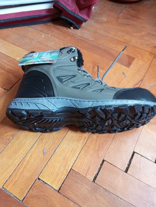 Зимни туристически обувки 43,44