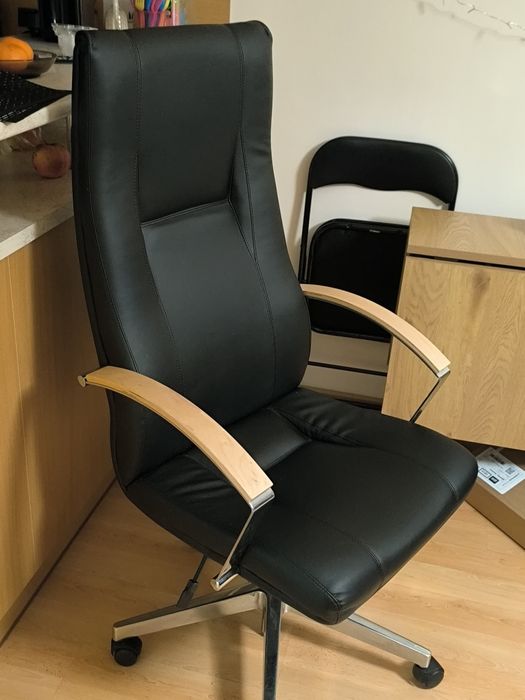 Офис стол - неизползван