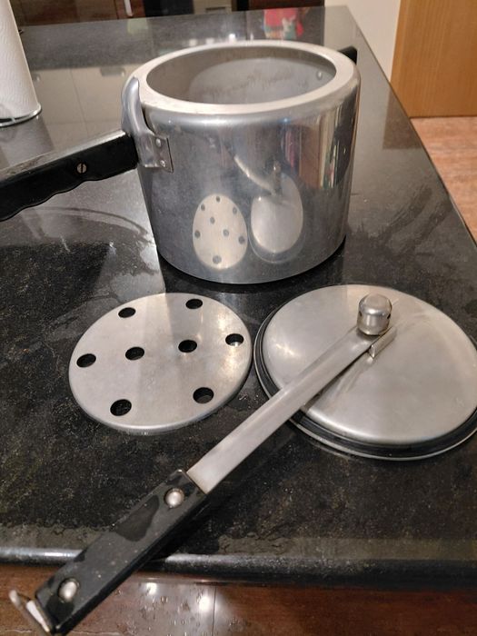 Тенджера под налягане