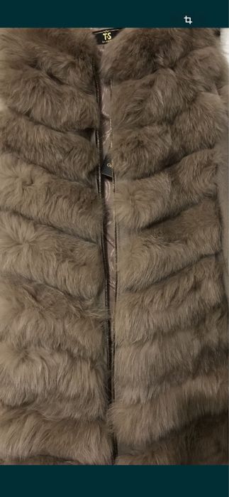 Продаются жилеты песцовые