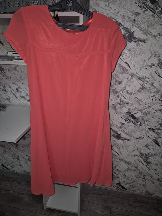 Продаю все платья по 3000