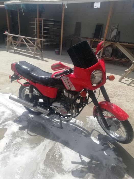 Java mototsikl sotiladi