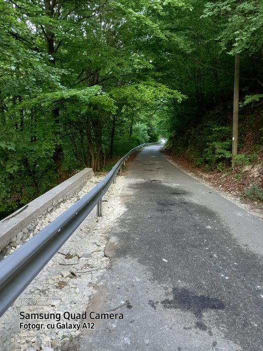 Parapet metalic zincat semigreu