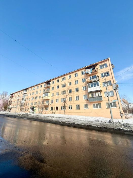 Продам 4 х комнатную квартиру в пос.Глубокое