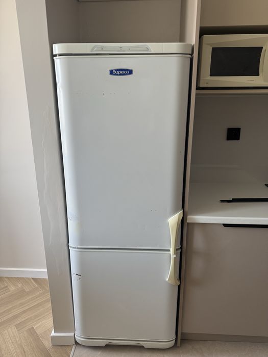 Продам холодильник Бирюса