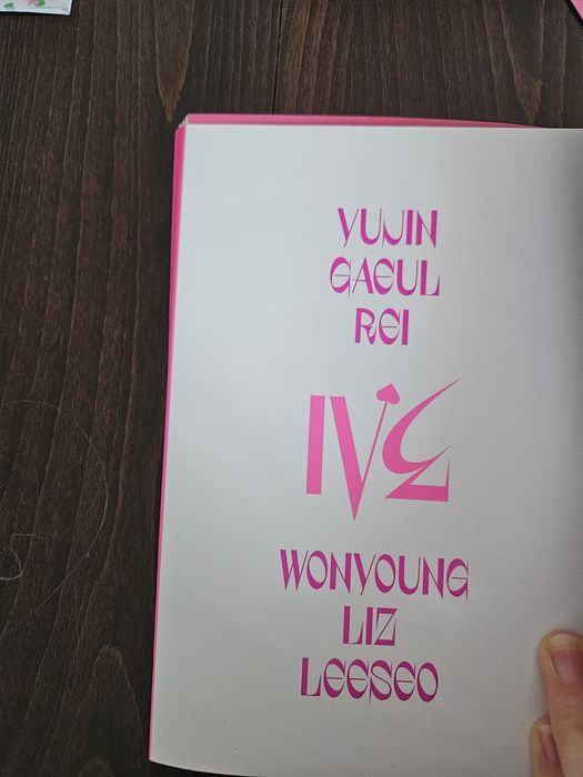 Kpop албум - IVE LOVE DIVE