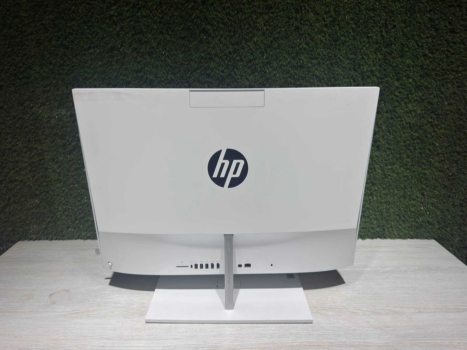 Моноблок HP 24/ Intel Core i3-10300T/DDR4 8ГБ/256 ГБ/ Интегрированный