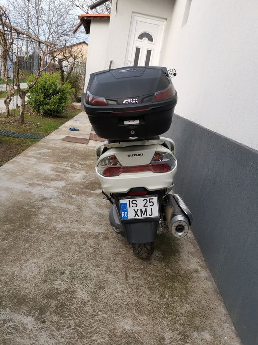 Suzuki Burgman AN400 ABS 2011
