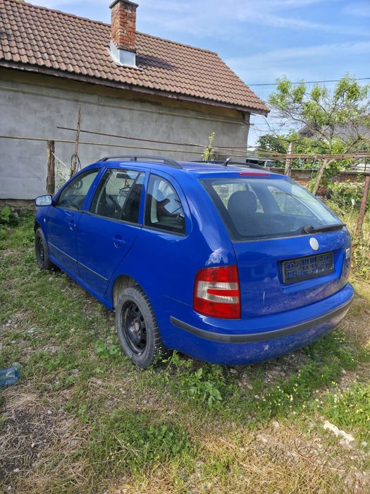 Vând Skoda Fabia 1