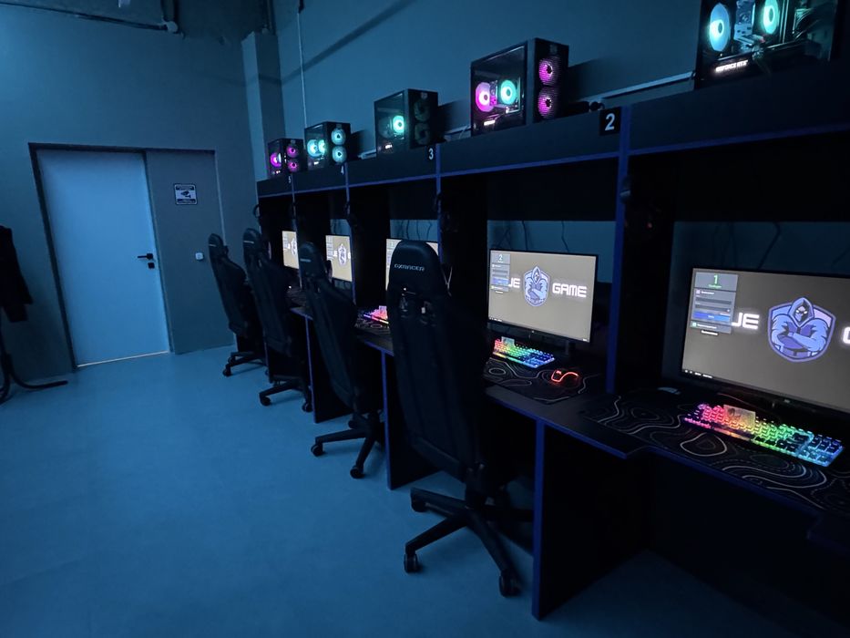 Продам компьютерный клуб