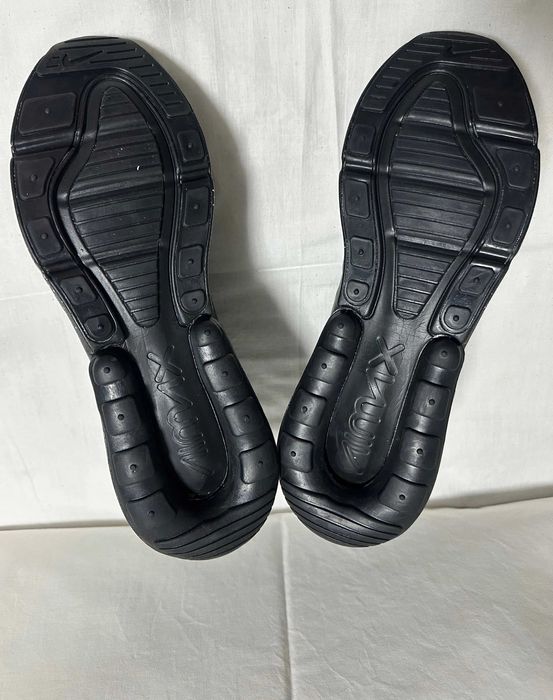 Маратонки Nike Air Max 270 Triple Black