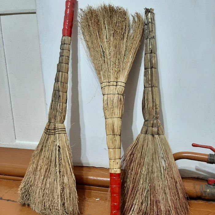 Веники три штуки