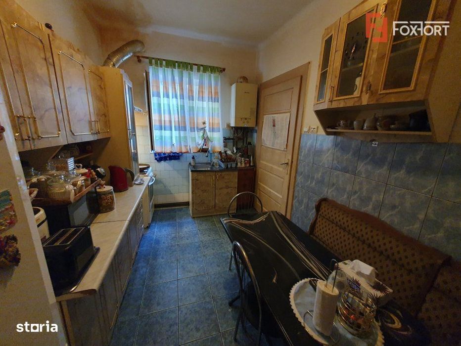 Apartament 112 mp la casa cu curte si garaj, zona Maria, Central