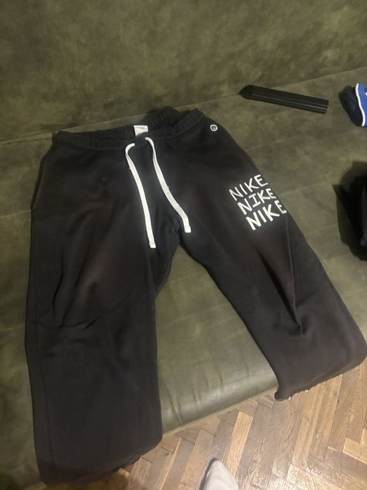Pantaloni Nike negri