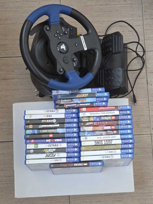 De vanzare PS4 + accesorii