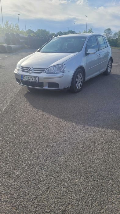 Golf 5 1.6 mpi anul 2005