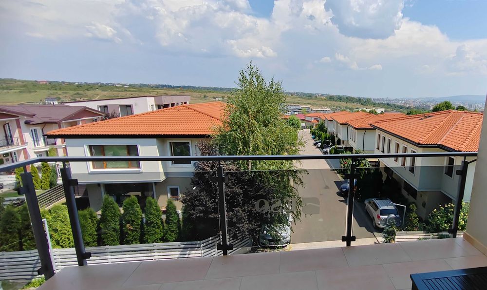 Rond  Păcurari, proprietar, 3 camere, parcare, terasă