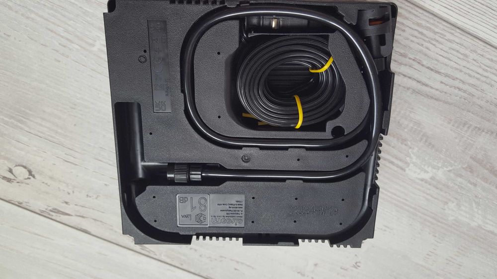 Нов оригинален VW AUDI AG компресор за гуми 15А 180W