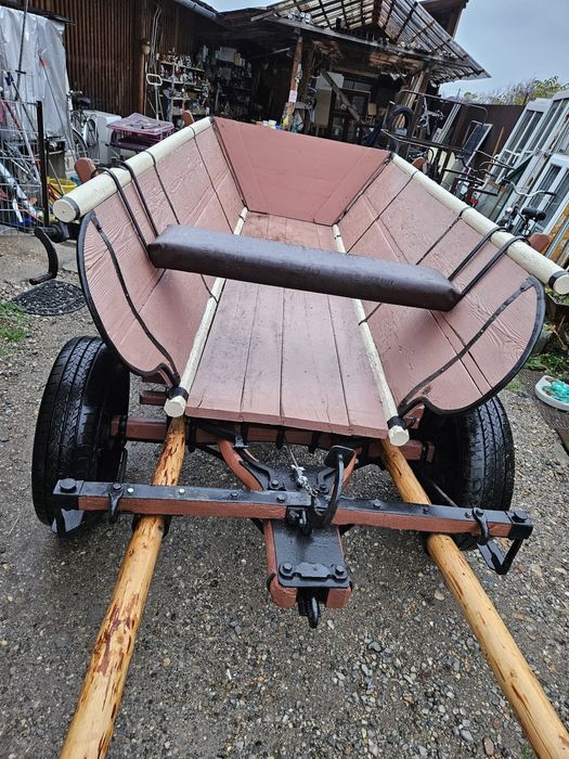 Vând caruta moteasca