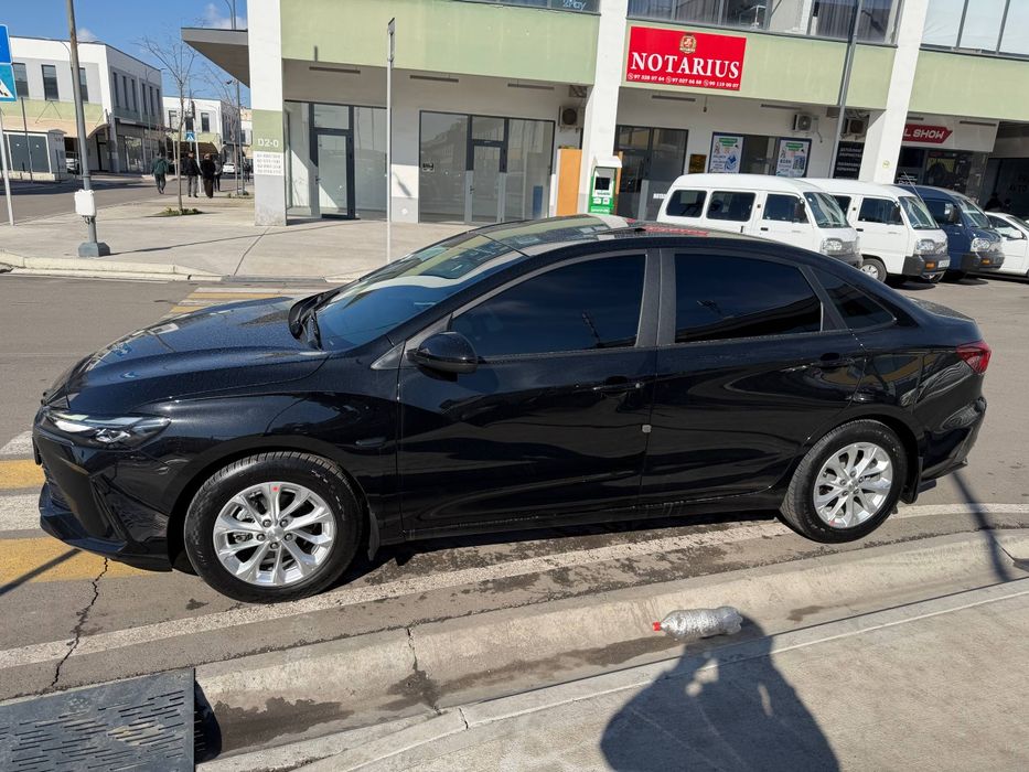 Monza 1,5L Atmosferniy Qora MetanGaz bor 47 min yurgan 1600$ bilan !