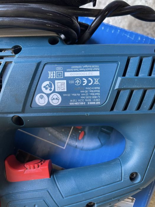 Электролобзик Bosch GST 8000 E Professional 710 Вт